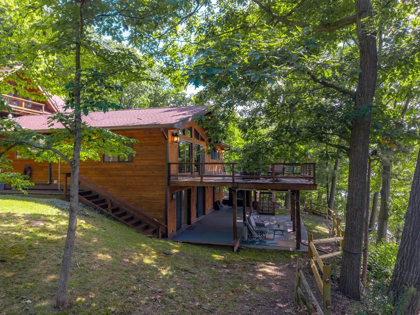 Aerial view of the property and waterfront